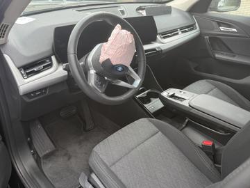 2024 BMW IX1 — миниатюра 13