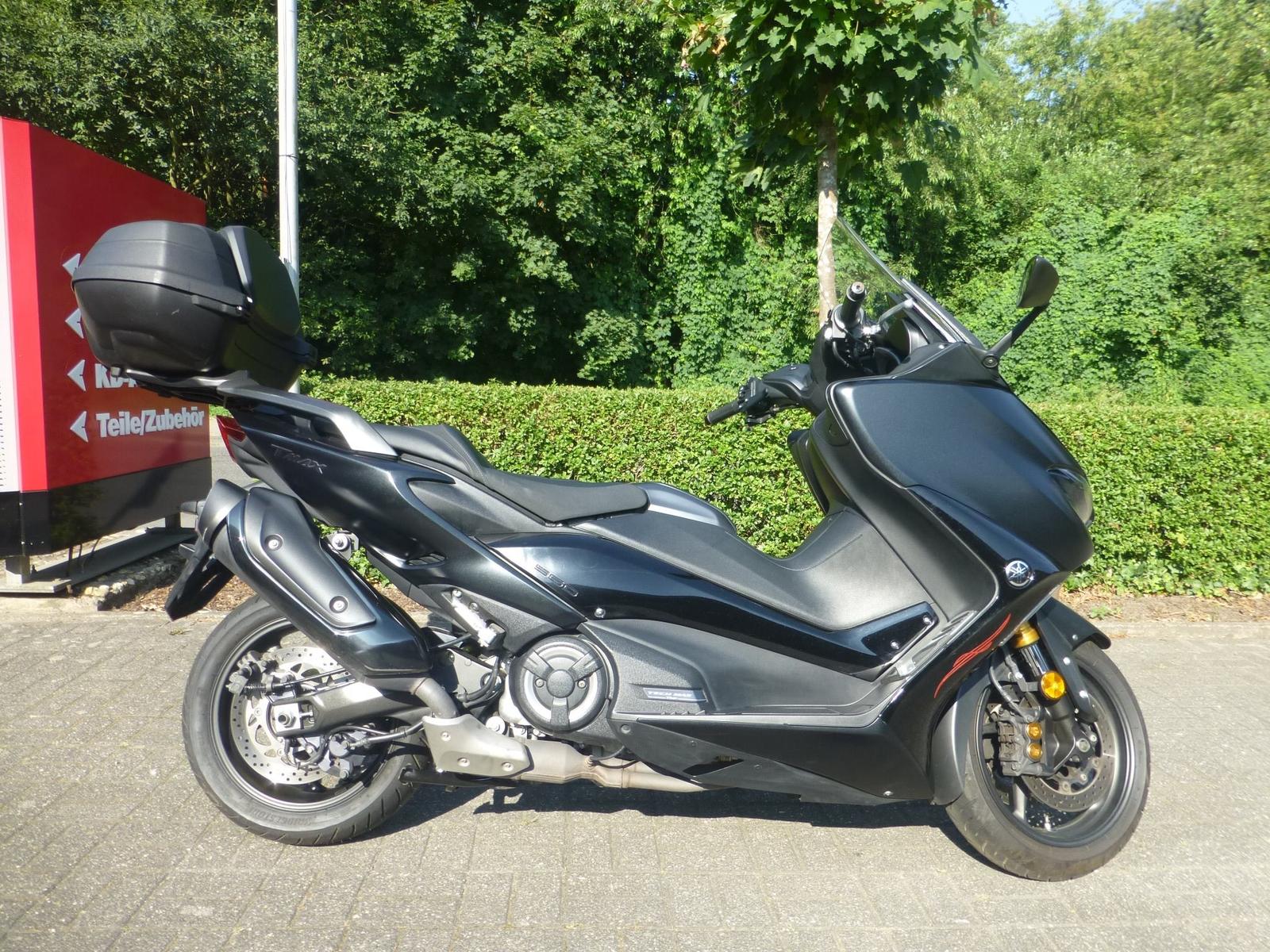Yamaha TMAX 560 Tech Max 1.Hand original Top Case