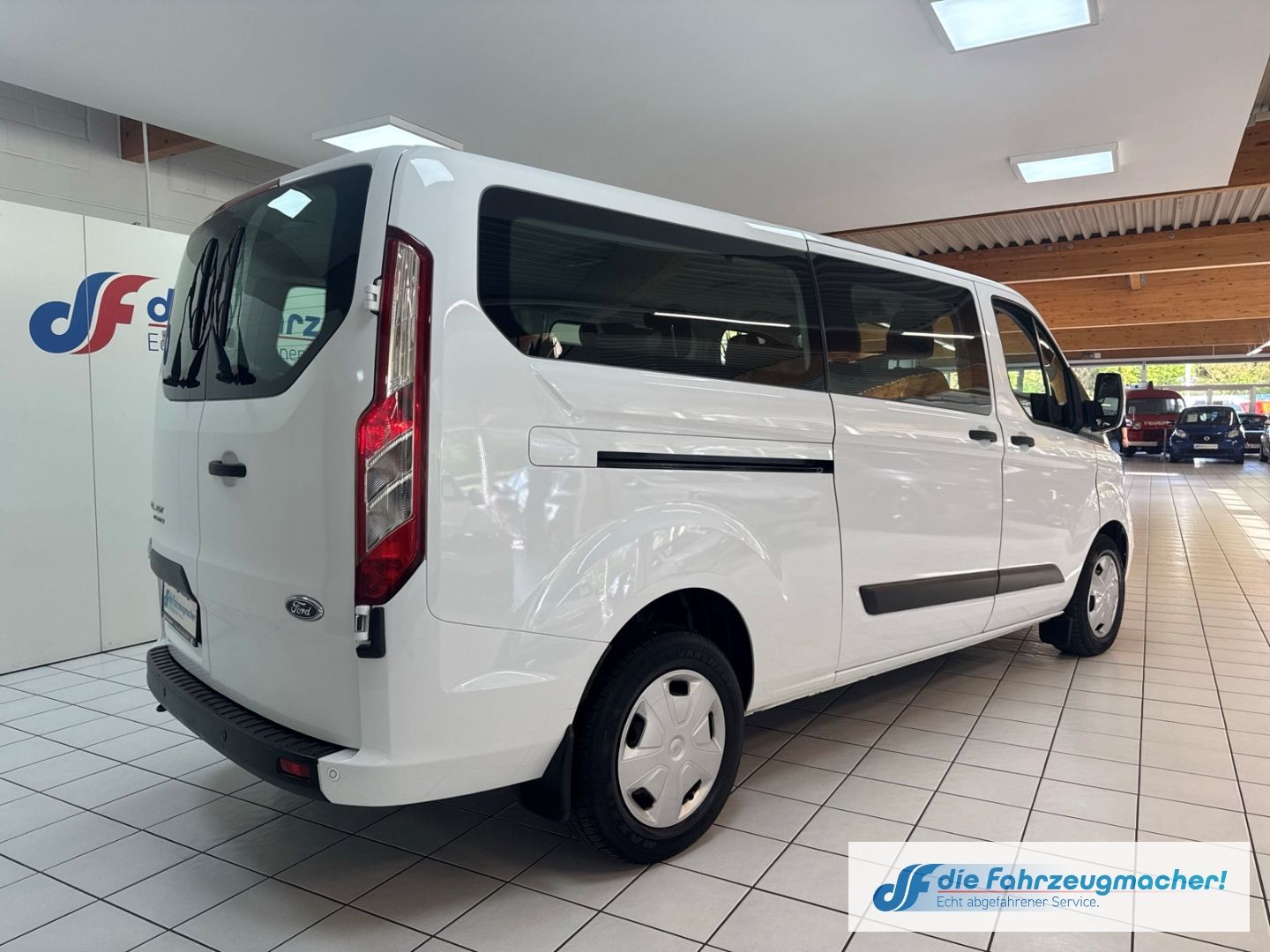 Fahrzeugabbildung Ford Transit Custom Tourneo 320 L2 Trend 2.0 TDCi  Dy