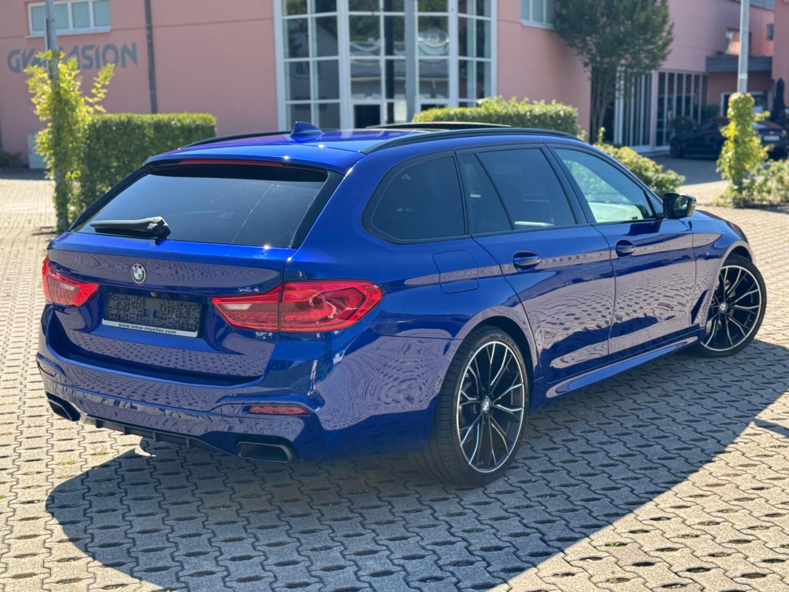 BMW M550D TOURING M550 D XDRIVE PANORAMA 400 ch 4X4 BVA - HAYON ÉLECTRIQUE - PACK SPORT - TOIT OUVRANT