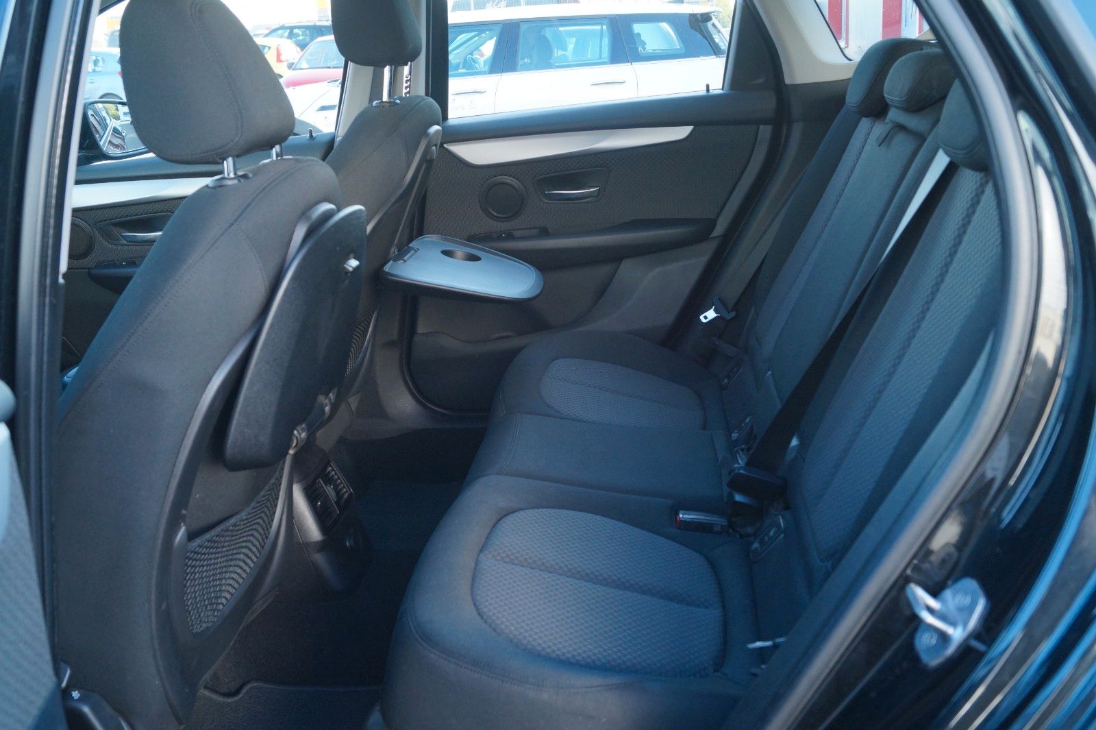 Fahrzeugabbildung BMW 218i  Active Tourer *Automatik