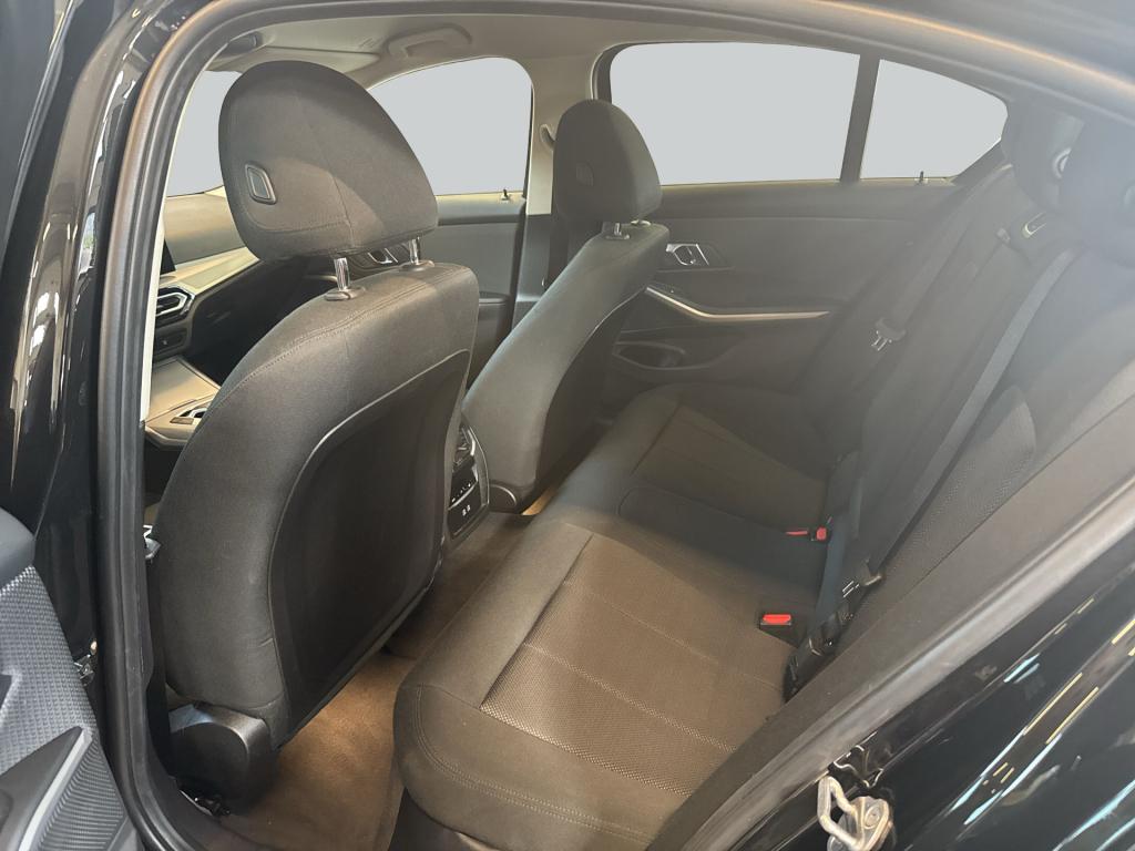 BMW 318 i Aut. LED Navi Sitzheizung, миниатюра 11