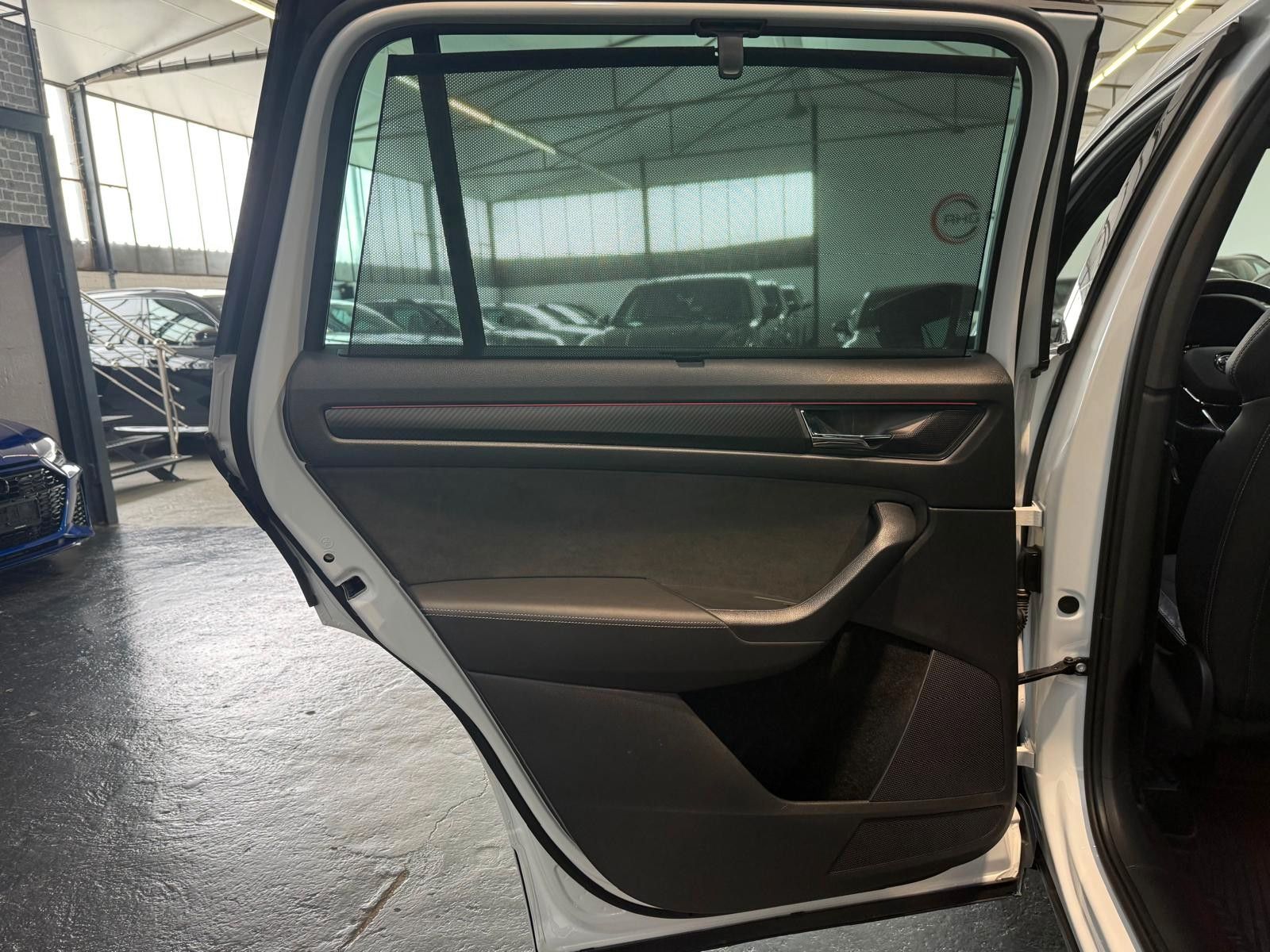 Skoda Kodiaq Sportline 4x4/AHK/NAVI/LED/Family foto 17