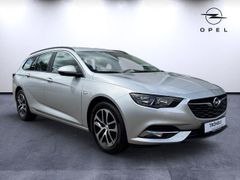 OPEL Insignia 1.6 CDTi ST PDC NAV TEL 17 GRA