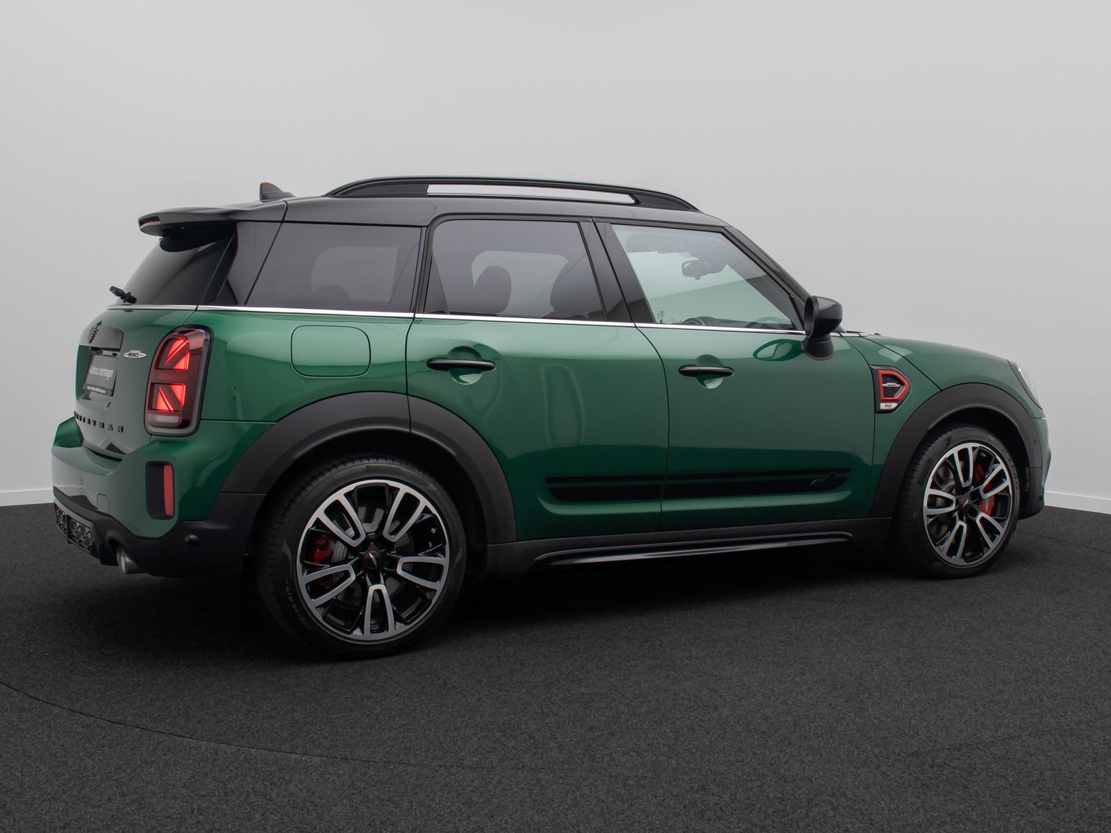 Fahrzeugabbildung MINI John Cooper Works Countryman ALL4 HUD H/K 19Zoll