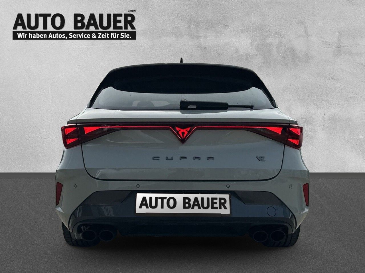 Fahrzeugabbildung CUPRA Leon ST VZ 2.0 TSI 333 PS 4Drive Akebono Pano - mit KI generiert/bearbeitet