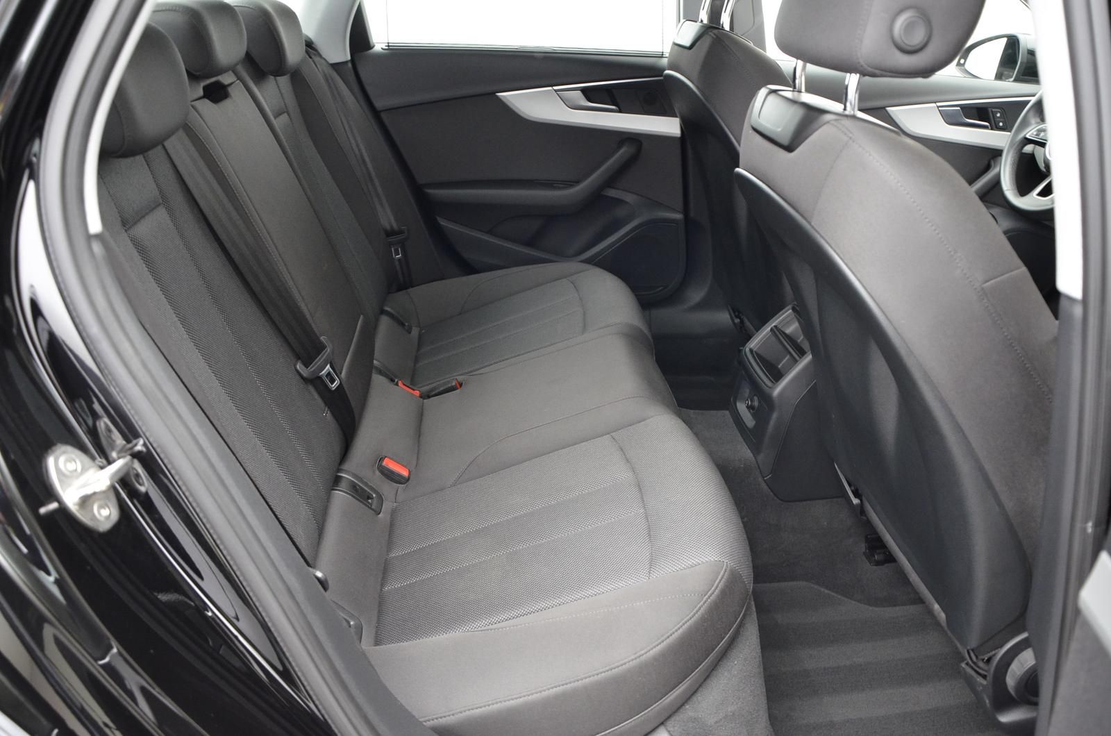 Fahrzeugabbildung Audi A4 Lim. advanced 40 TDI 150kW S tronic Navi Matr
