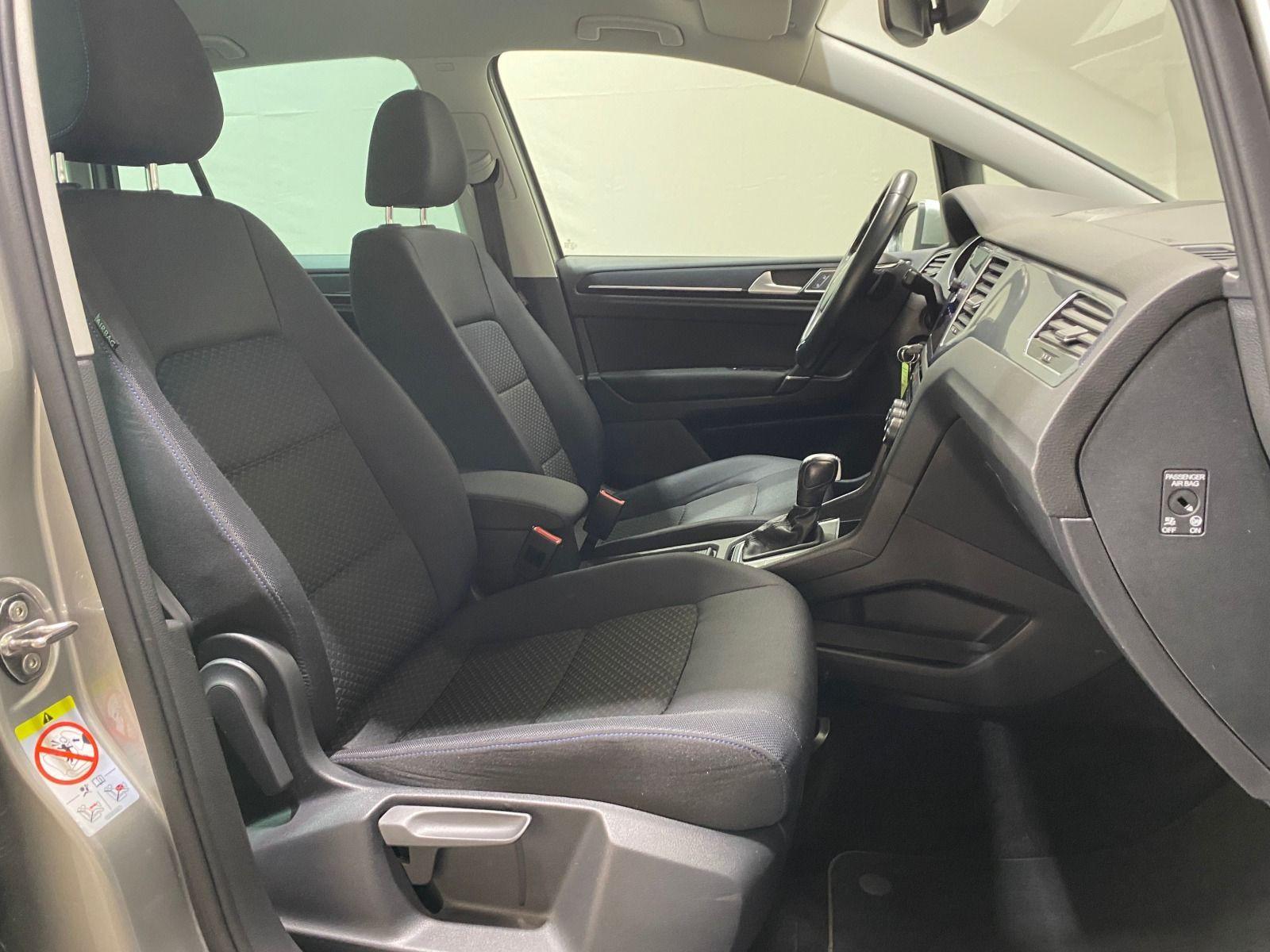 Volkswagen Golf United 2.0 TDI DSG LED NAV RÜKA, миниатюра 20