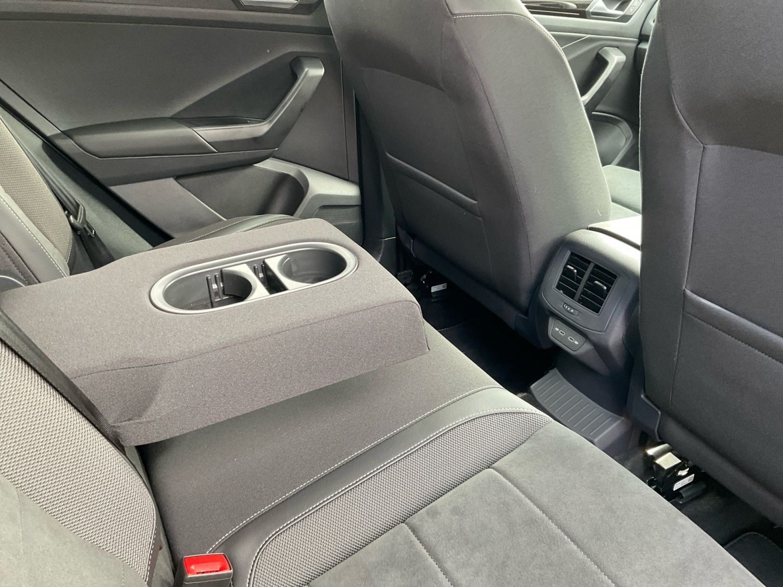 Volkswagen T-Roc - Bild 16