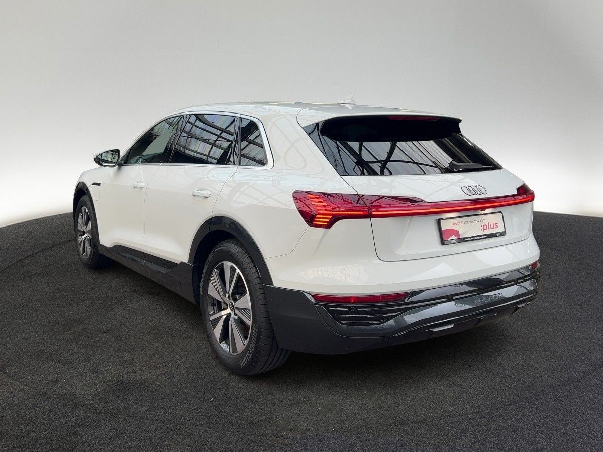 Audi Q8 55 e-tron advanced quattro S line Panorama B& imagem 3