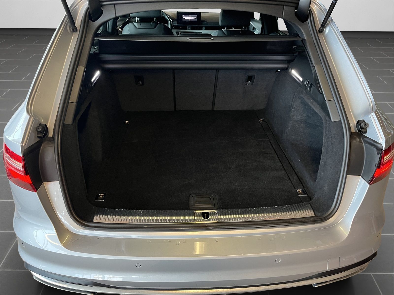 Audi A4 - Bild 15
