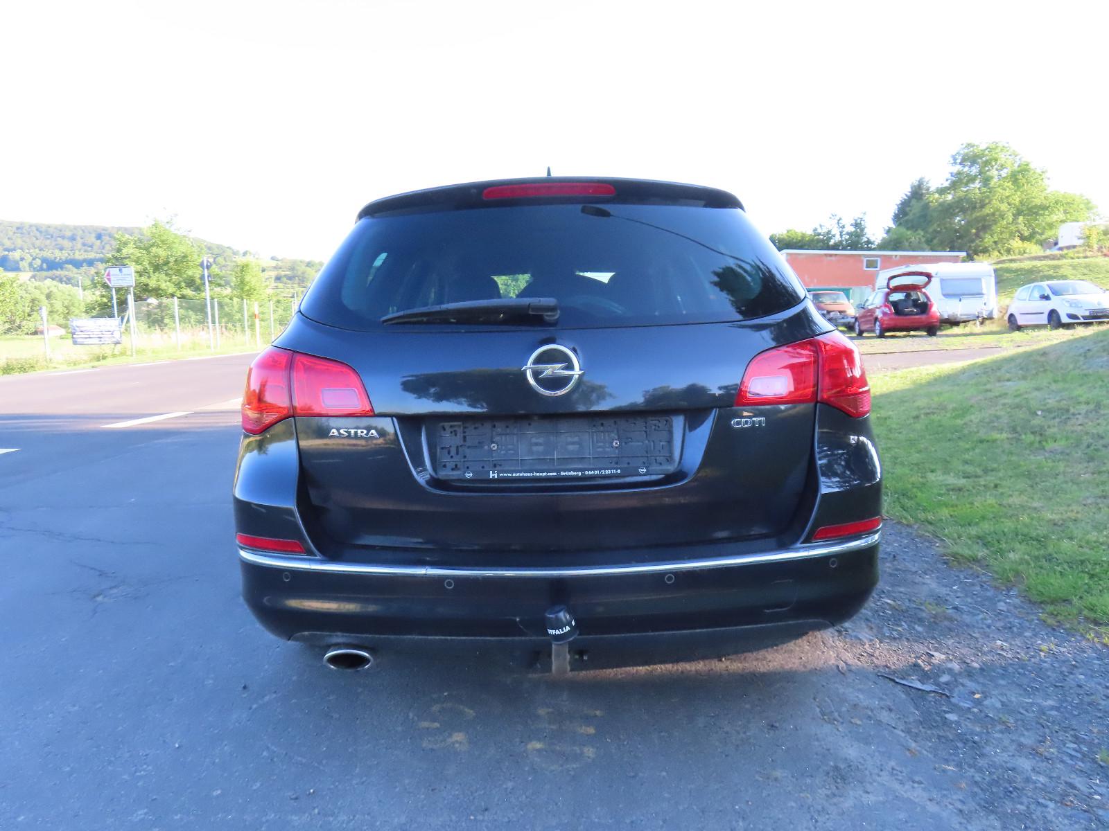 Opel Astra 2015 — photo 6