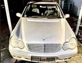 Mercedes-Benz Mercedes Benz C240 Kombi mit Anhängerkupplung - Mercedes-Benz C 240: Kombi