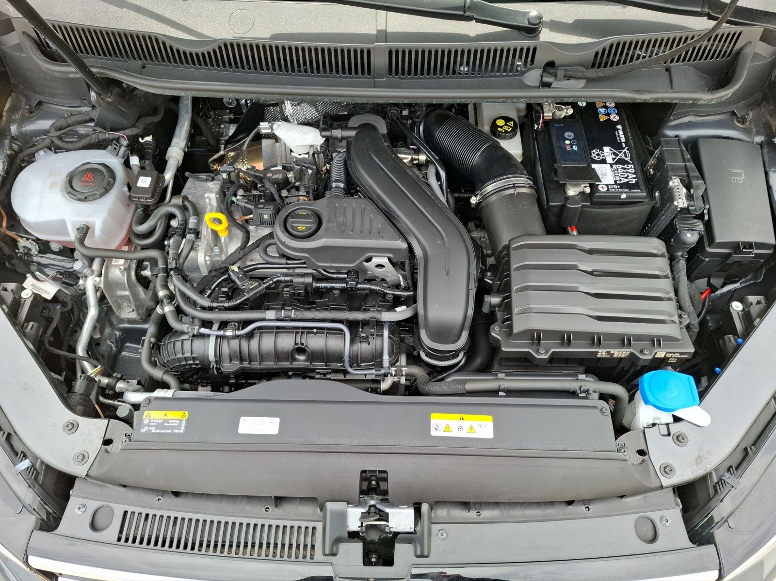 Fahrzeugabbildung Volkswagen Touran TSI Comfortline DSG  7-Si ACC PDC SH LM