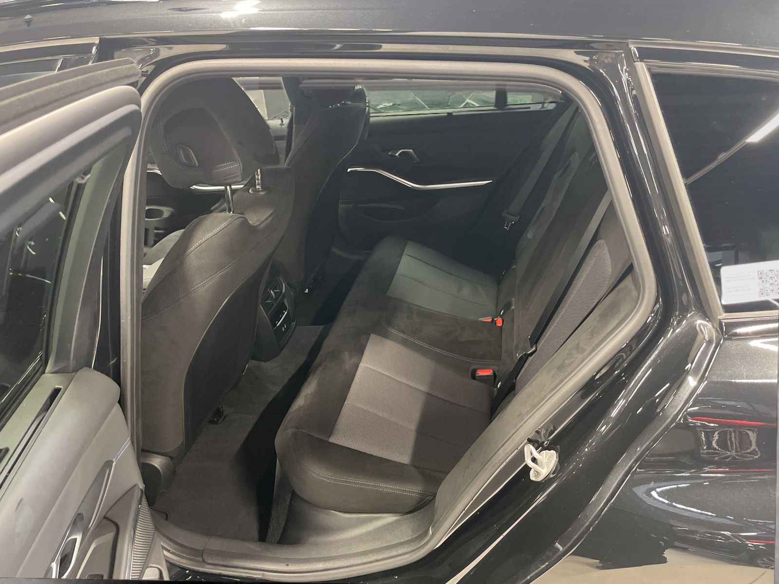 BMW 330 - Bild 13