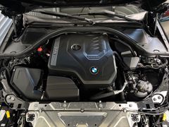 Fahrzeugabbildung BMW 320i Touring M Sport -AHK/Pano/HeadUp/Innovation