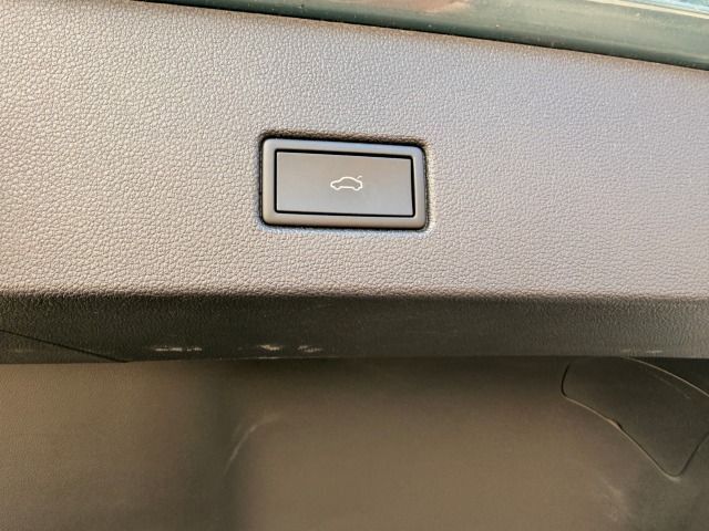Fahrzeugabbildung Volkswagen T-Roc 2.0 TSI R-Line 4Motion DSG*Leder