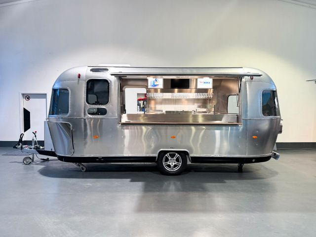 Airstream ROKA  Diner One Streetfood