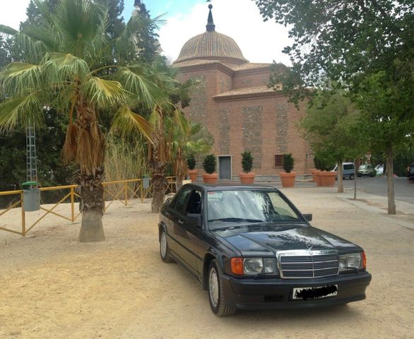 Mercedes-Benz 190 E 2.3-16