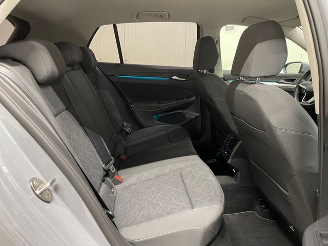 Golf VIII Life 1.0 eTSI DSG RFK NAVI ACC SHZ
