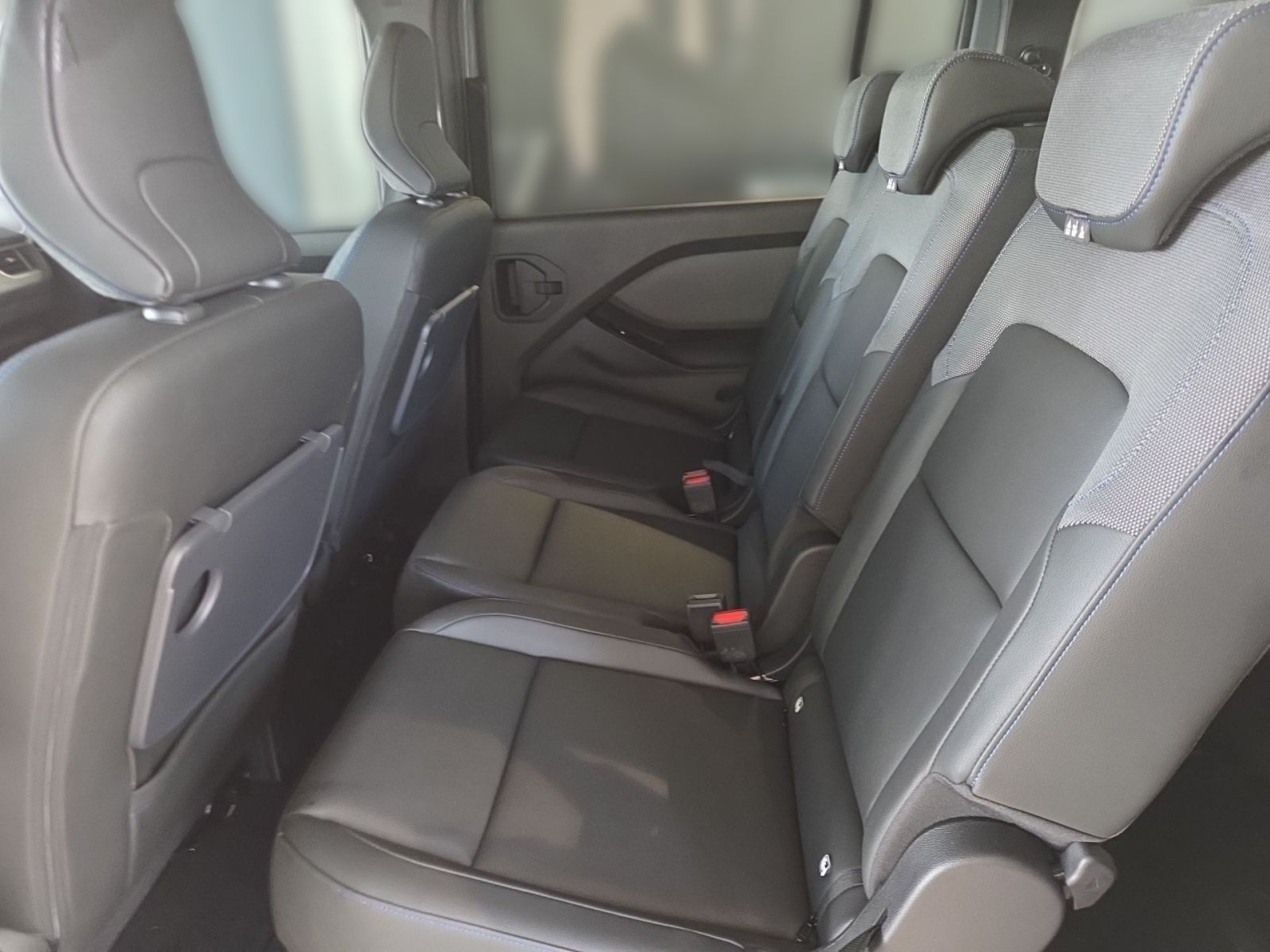 Fahrzeugabbildung Nissan Townstar DIG-T 130 L2 Tekna AT *7-SITZER*360°-KA