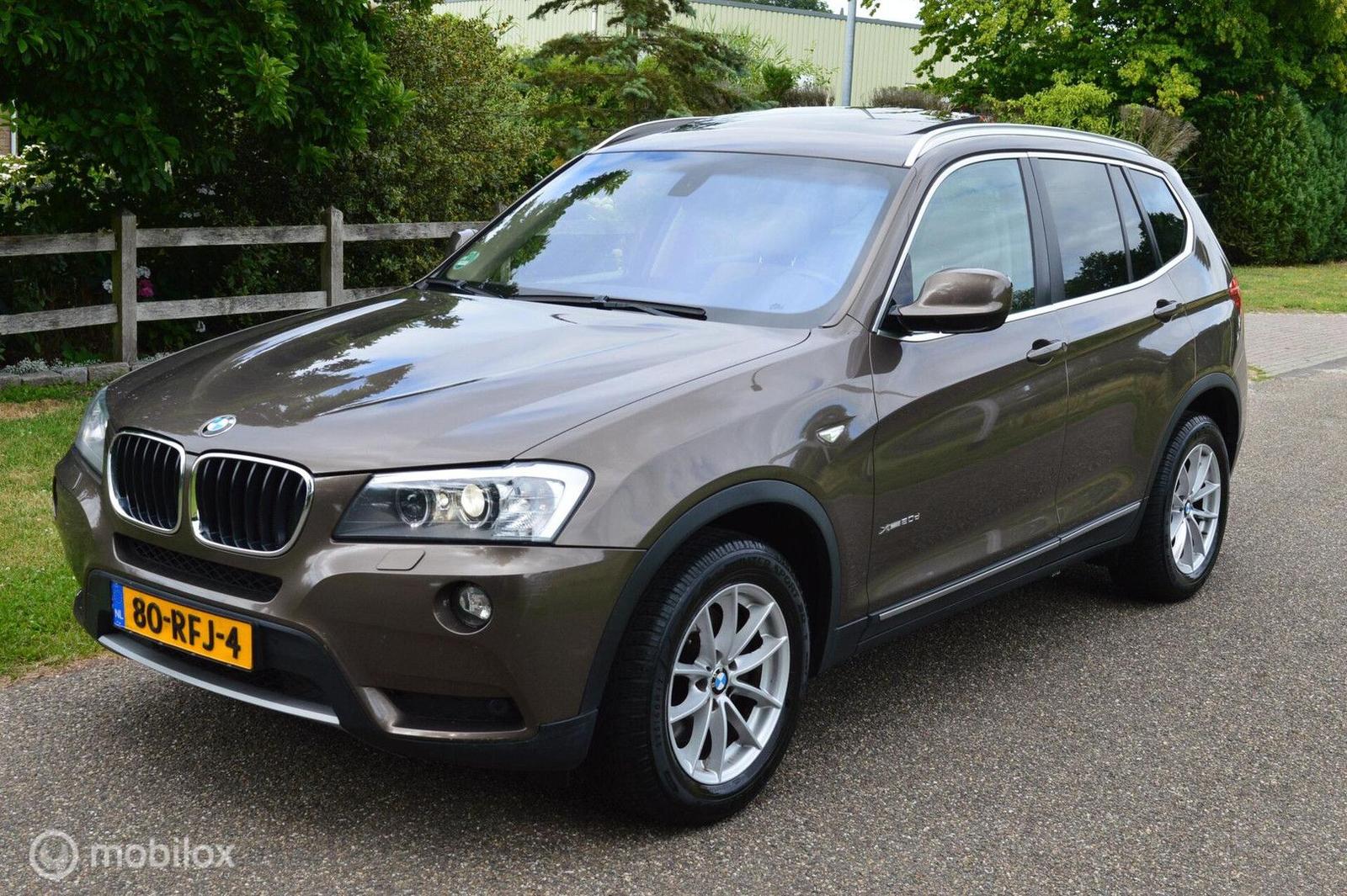 BMW X3 20D Xdrive High Executive / Panorama / 1ste e