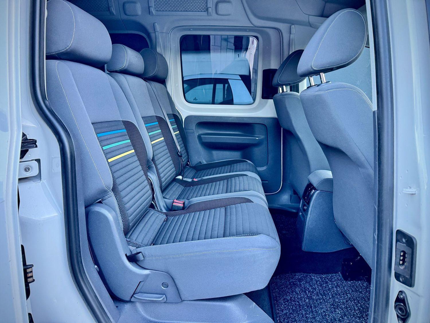 Volkswagen Caddy Maxi Soccer 'Behindertengerecht-Rampe'5-Si