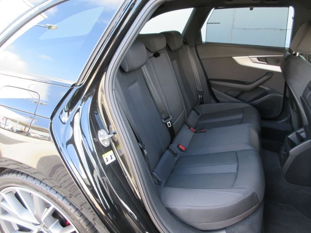 A4 Avant 40 TFSI S-tr. S line AHK/COMPETITION-ED