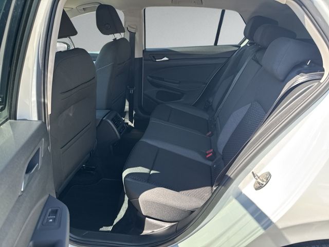 Golf VIII 1.5 eTSI Active LED+NAVI+KAMERA+ACC+SH