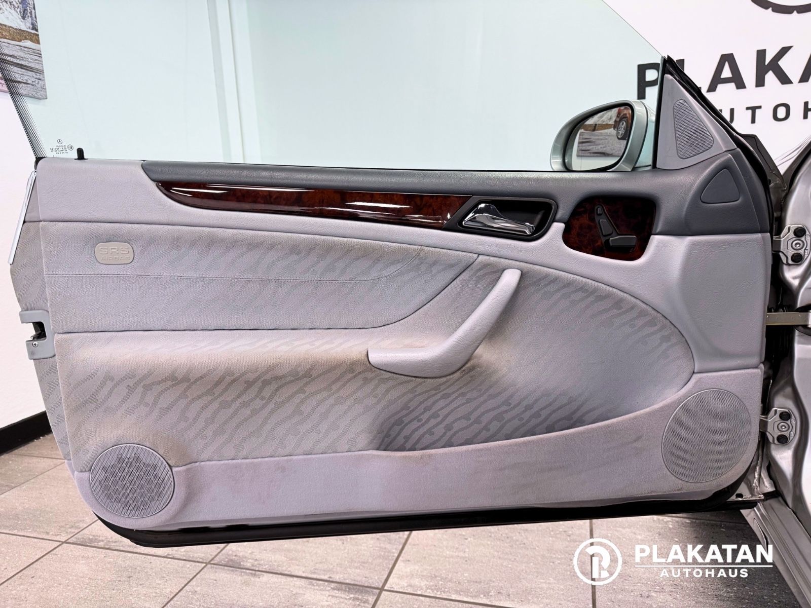 Fahrzeugabbildung Mercedes-Benz CLK 320 Elegance V6 Tempomat MB-Service