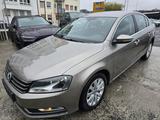 Volkswagen Passat Lim. Comfortline BlueMotion 1,4 TSI - gebrauchte VW Passat aus dem Jahr 2013