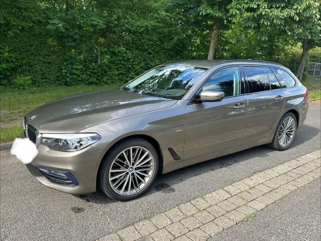 BMW 520d Touring SportLine Kombi*HeadUp*Sitzheizung