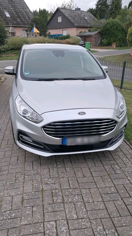 Image of Ford S-Max