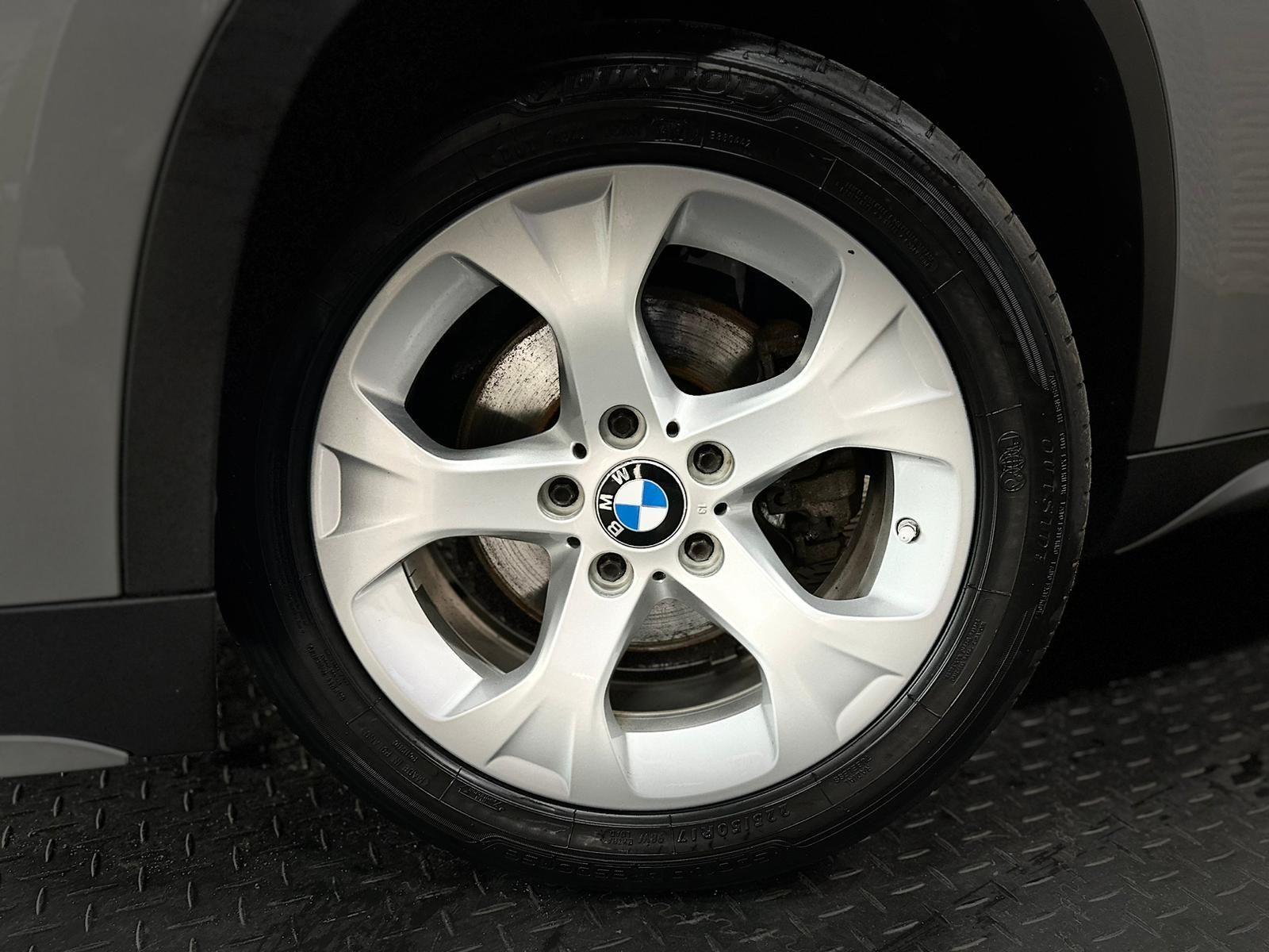 BMW X1 E84 sDrive18i 150 ch • BVA • Bi-Xénon • Sièges chauffants • Attelage