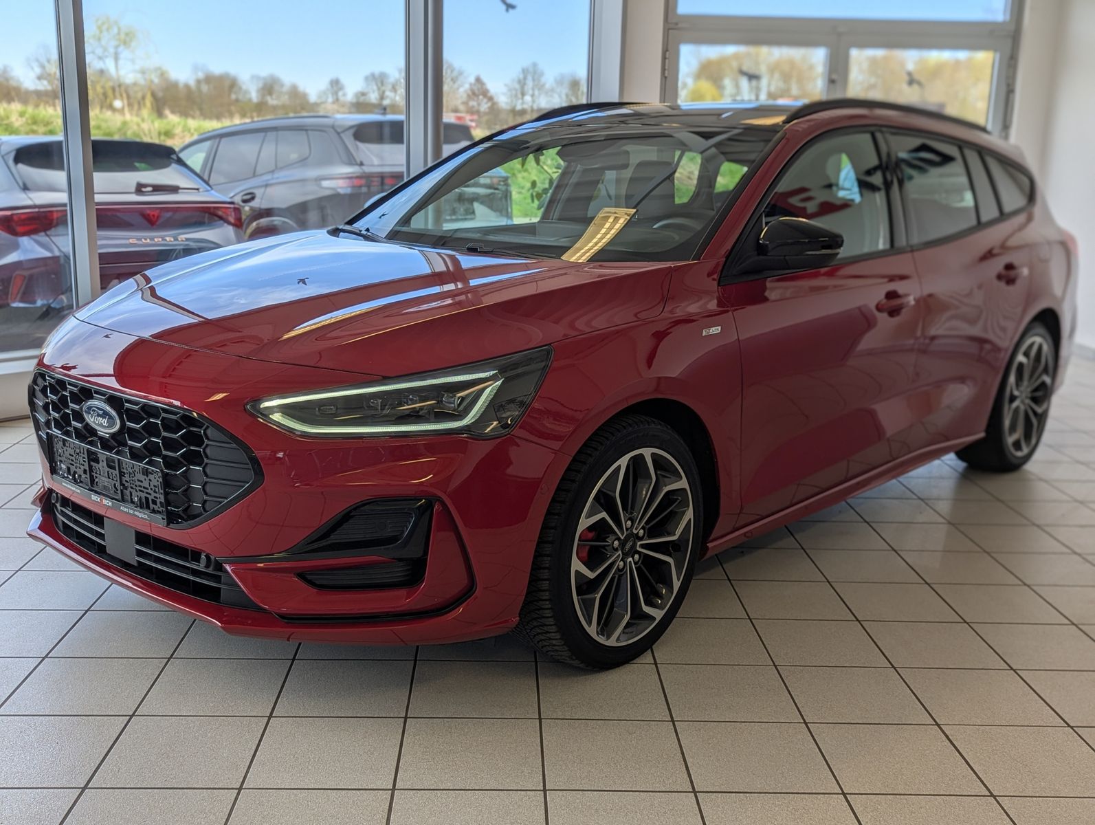 Fahrzeugabbildung Ford Focus 1.0 ST-Line X EB Matrix B&amp;O ACC Kamera 18"