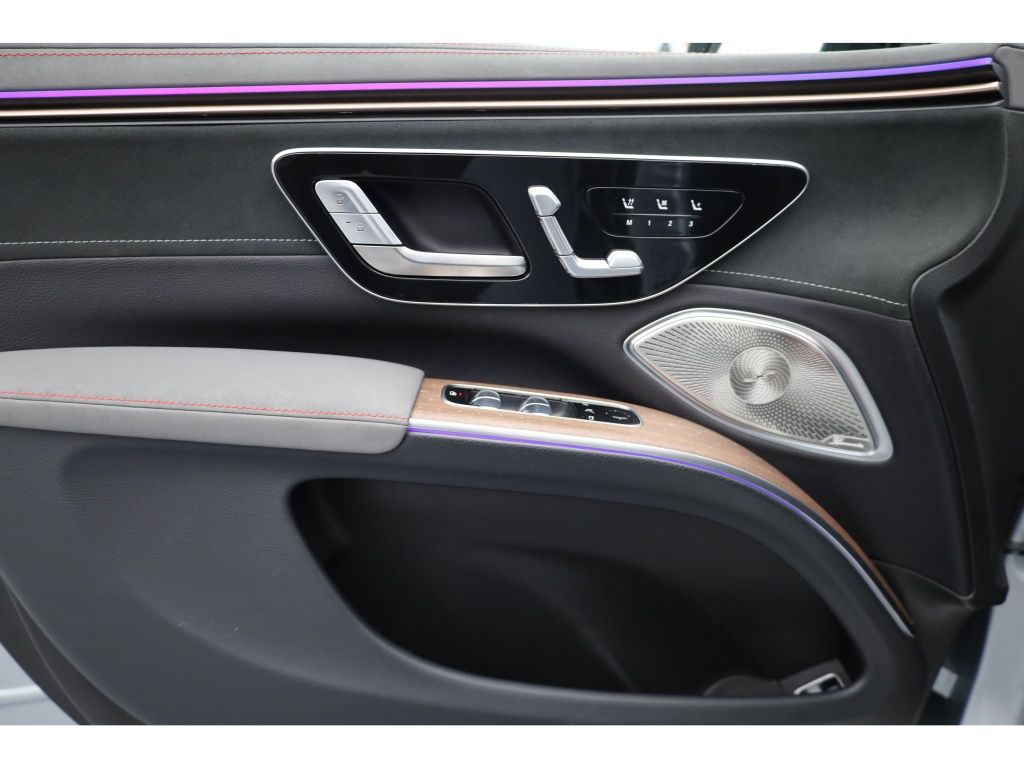 Mercedes-Benz EQS SUV 450 4M AMG Night Premium Airmatic 360 foto 11