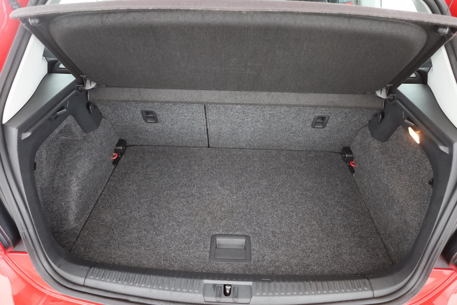 Volkswagen Polo 1.2 TSI Highline Klima Sitzheizung PDC AUX