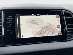 SKODA Karoq Sportline CANTON 4xSHZ AHK 5Jahre Garantie