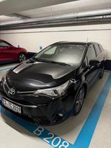 Toyota Avensis 2,0-l-D-4D Comfort Touring Sports Co... - Toyota Avensis mit Diesel-Antrieb: 2.2