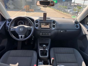 Volkswagen Tiguan - 8