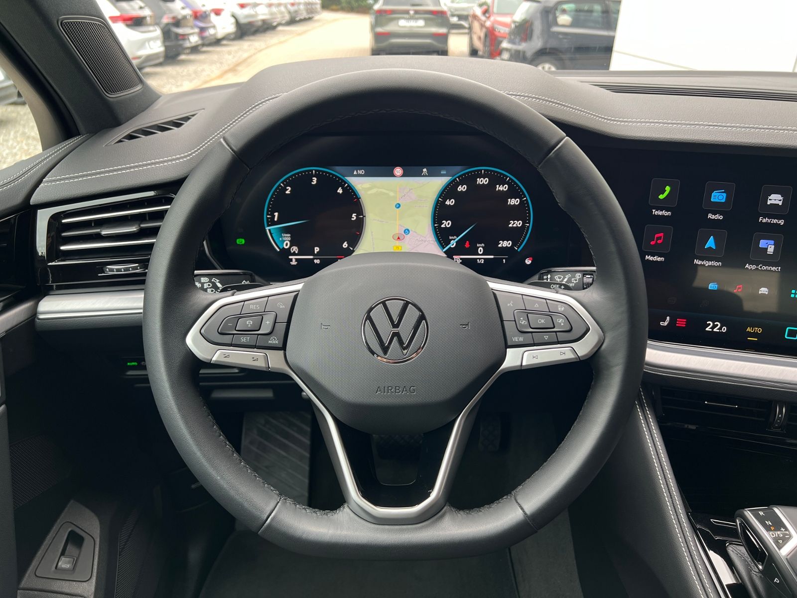 Fahrzeugabbildung Volkswagen Touareg 3.0 TDI 4MOTION *AHK, Luft, Leder, ACC,