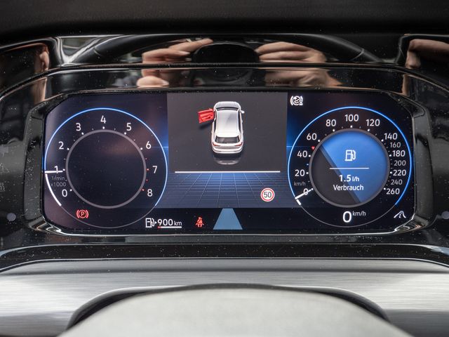 Golf VIII 1.5 TSI Style AHK ACC PANO MATRIX-LED