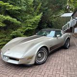 Corvette C3 1982 Collectors Edition - Corvette C3 mit Panoramadach