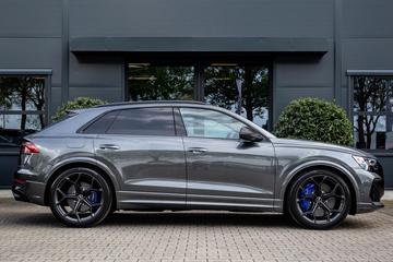 2025 AUDI RSQ8 — фото 10