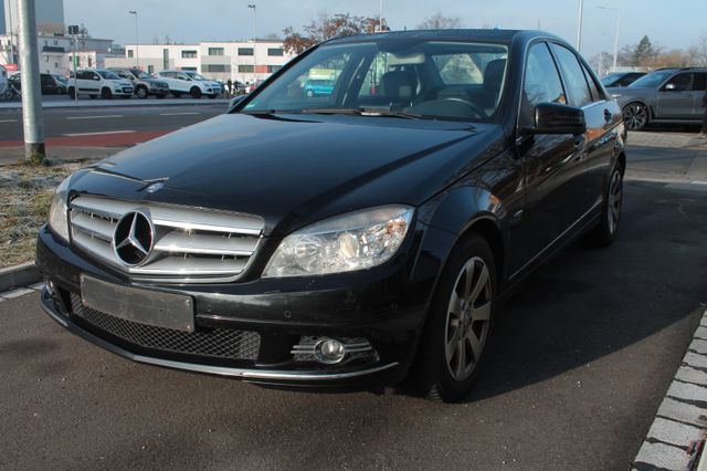 Mercedes-Benz C 180 CGI BlueEfficiency/Navi/SHZ/PDC/Klima