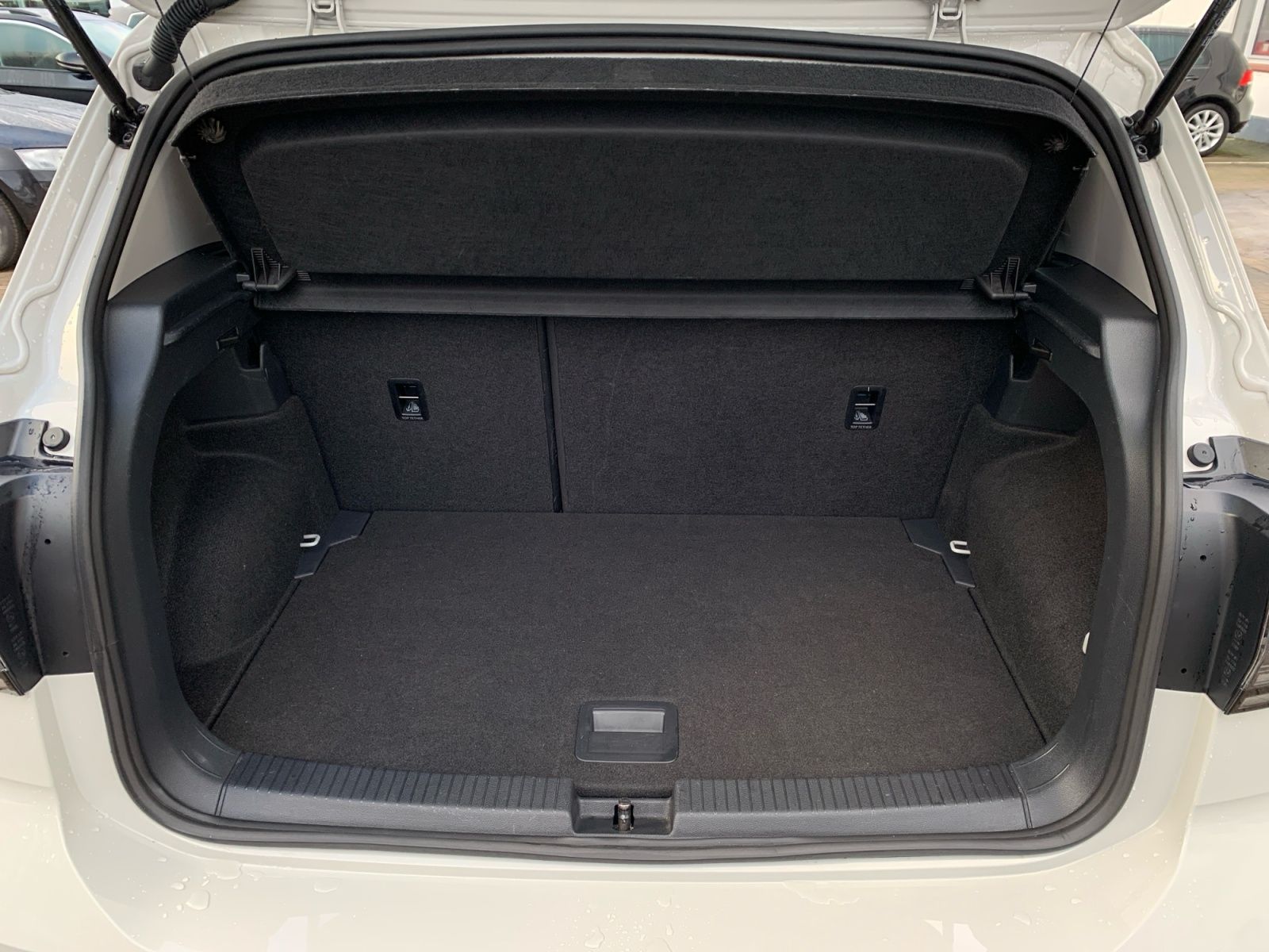 Volkswagen T-Cross - Bild 10