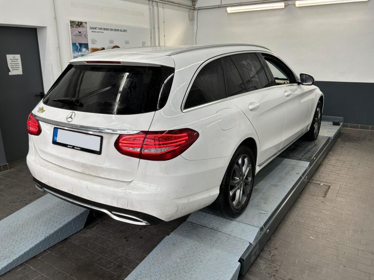 Mercedes-Benz C 200 T 4Matic Avantg. +nur Händler/Export+HU1/2