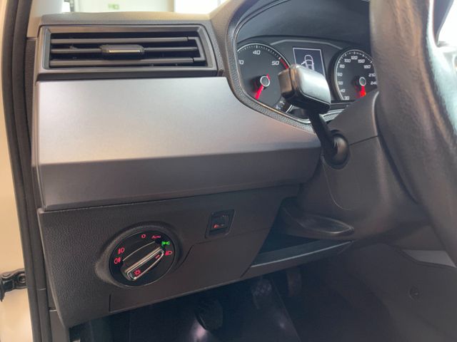 Seat Arona 1.6 TDI Style *AHK*SHZ*PDC*2.HAND*