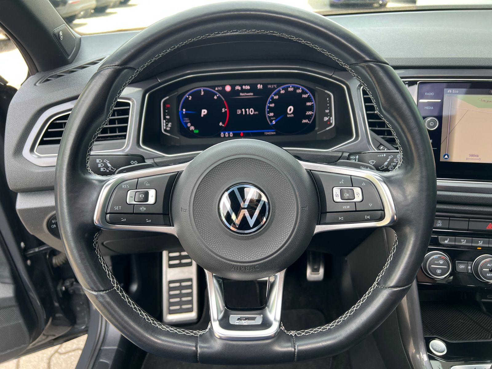 Fahrzeugabbildung Volkswagen T-Roc Sport 2.0 TDI DSG 4Motion R-Line *Beats,Pa