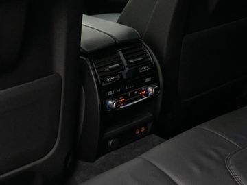 Fahrzeugabbildung BMW 520d M Sport Kamera DAB HiFi Stop&Go Komfort